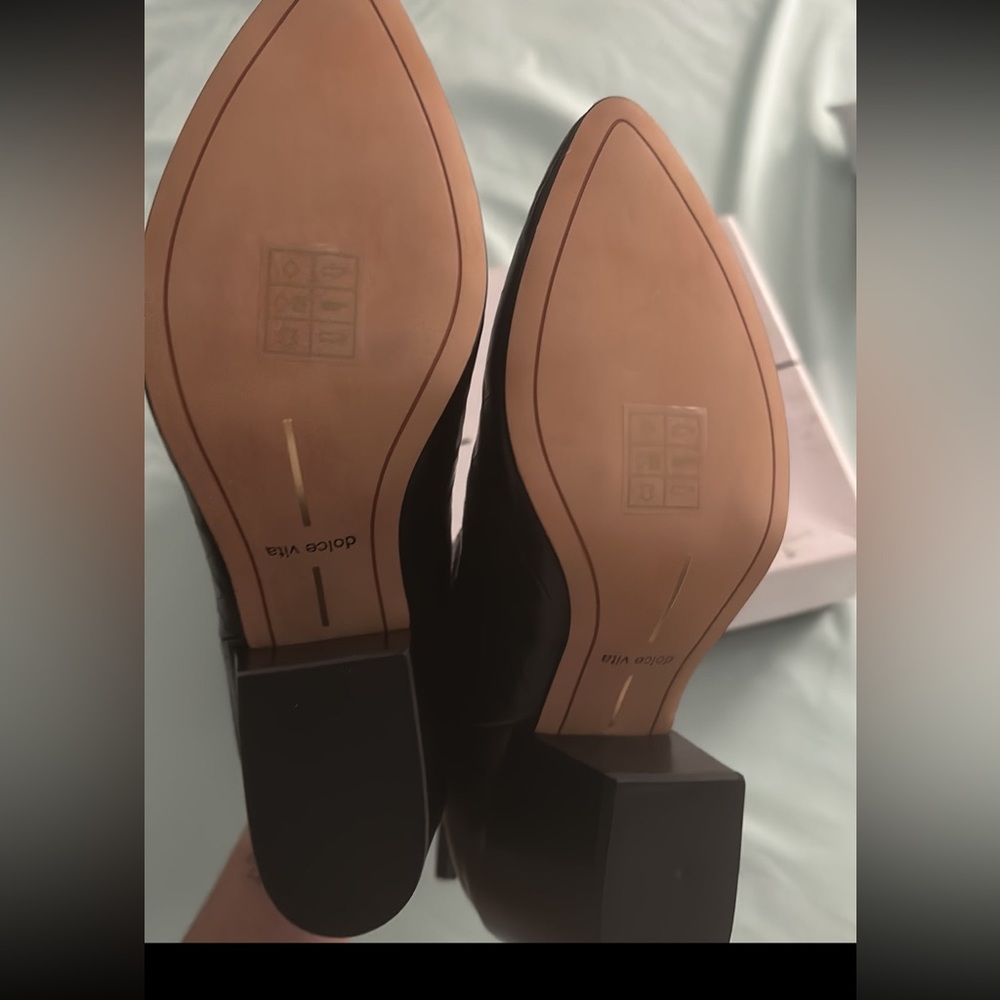 Women’s Boots - Picture 3 of 3